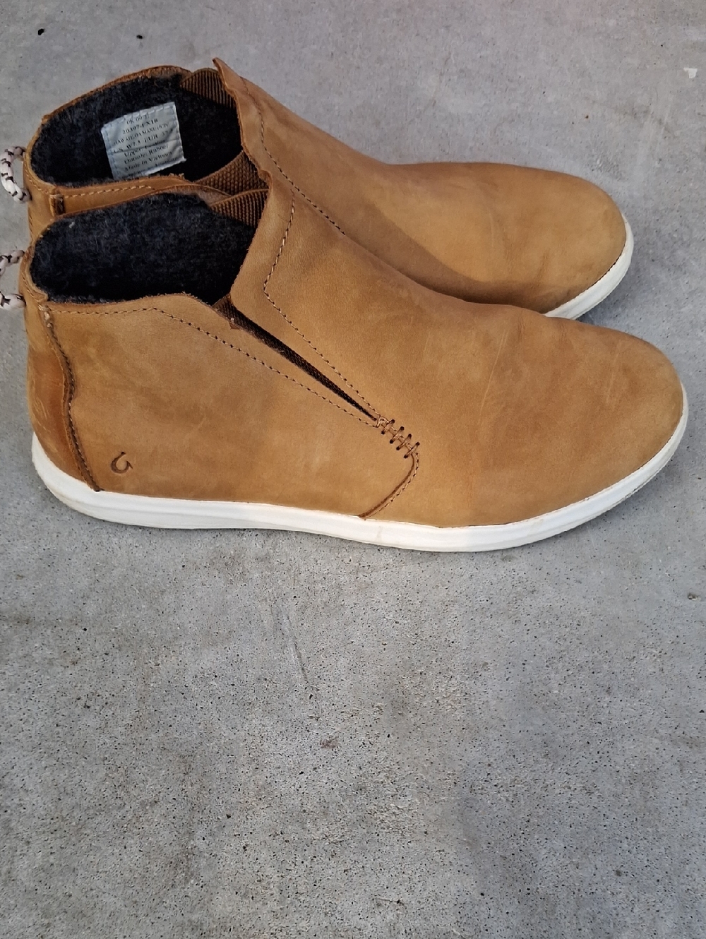 OluKai Womens Casual Slip-On Ankle Sneakers Nubuck Leather  Tan Size 7.5